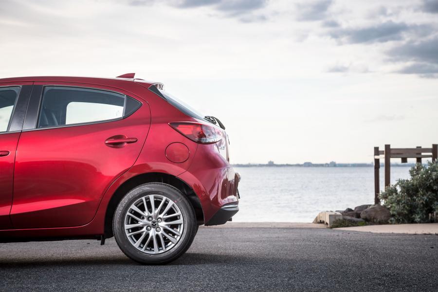 Детали экстерьера Mazda2 (DJ) 2019 года  (AU) (фото 3 из 40)